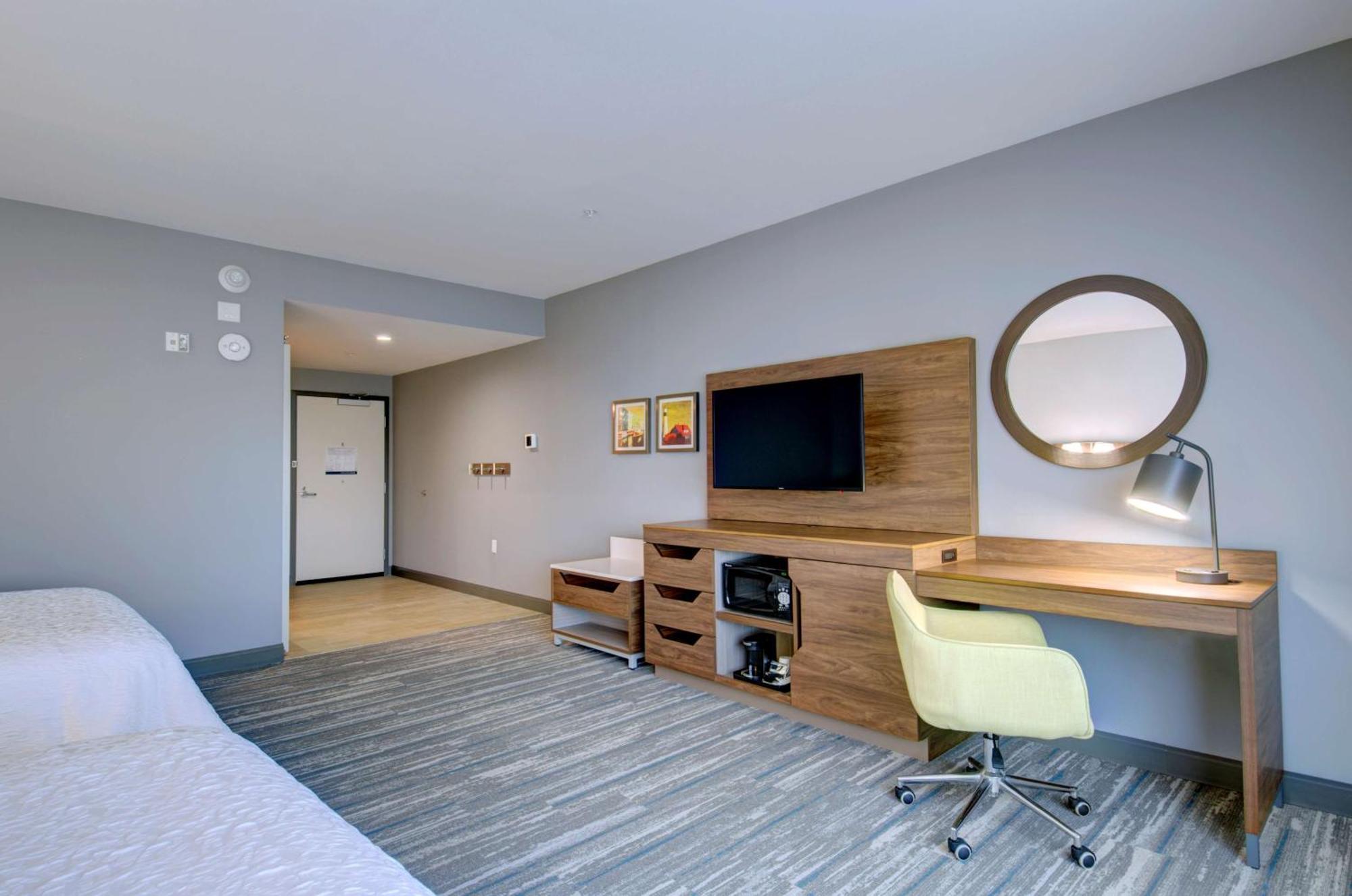 Hampton Inn & Suites Portland West Buitenkant foto