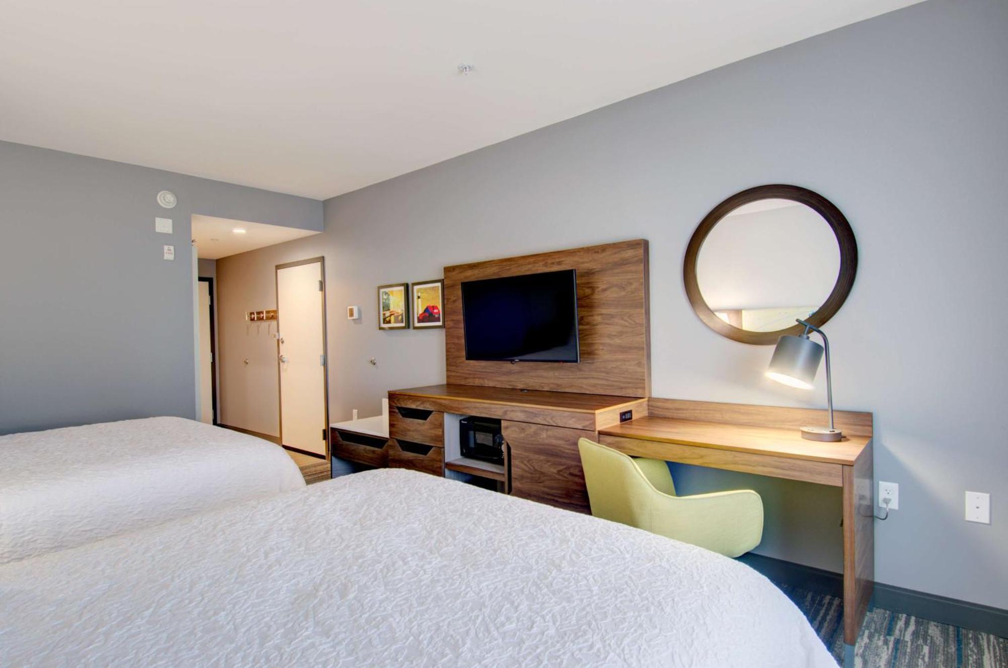 Hampton Inn & Suites Portland West Buitenkant foto